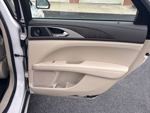 Used 2019 Lincoln MKZ Reserve AWD/4WD image 15