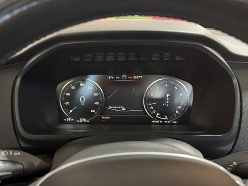 Used 2018 Volvo XC90 T6 Momentum w/ Momentum Plus Package image 20