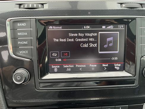 Used 2015 Volkswagen GTI Autobahn image 12