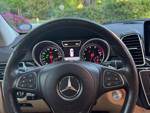 Used 2017 Mercedes-Benz GLS 450 4MATIC image 17