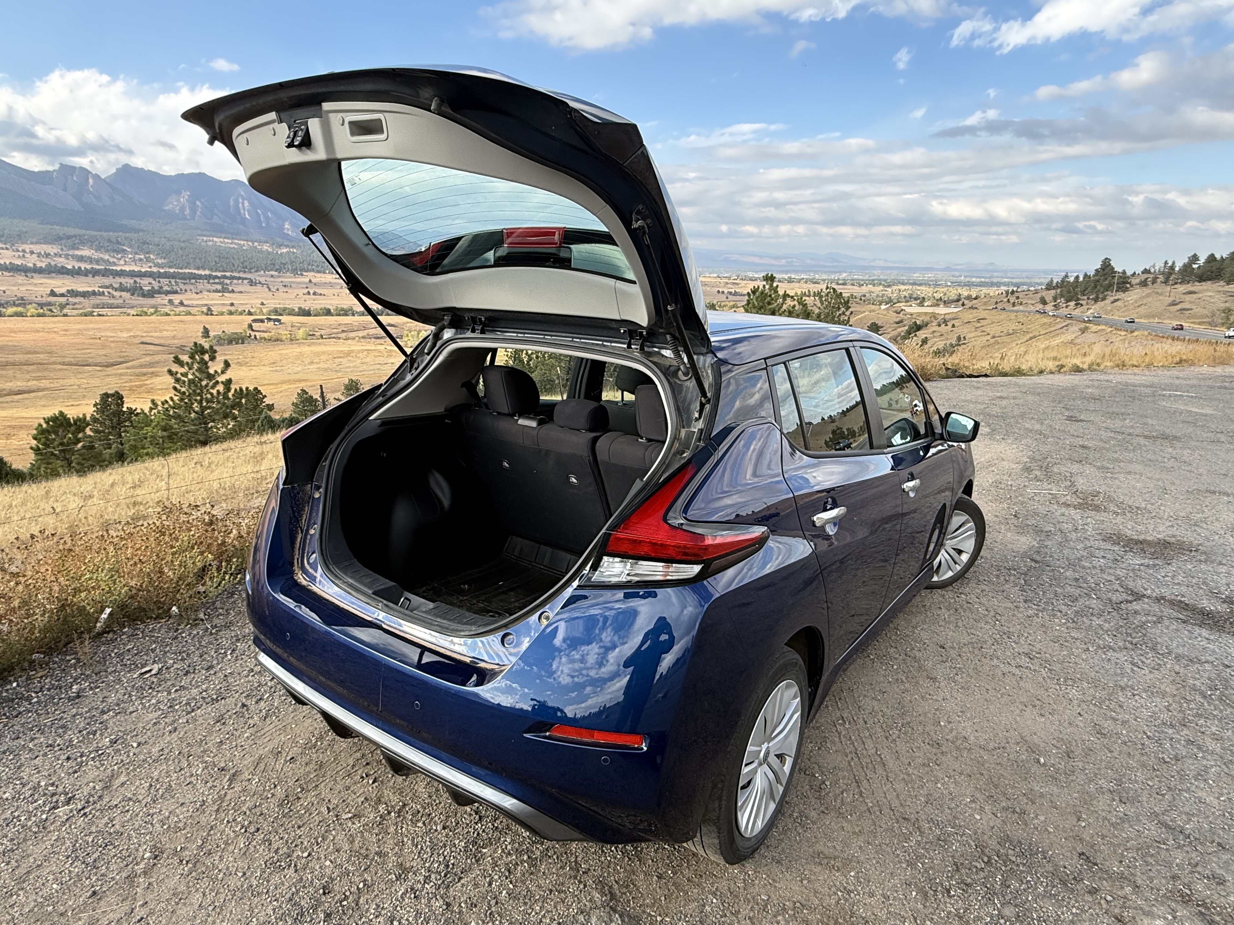 Used 2025 Nissan Leaf S FWD image 8