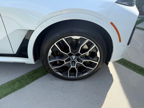 Used 2026 BMW X7 xDrive40i w/ Executive Package image 14