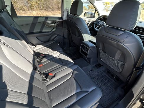 Used 2020 Audi Q7 3.0T Prestige w/ Prestige Package image 19