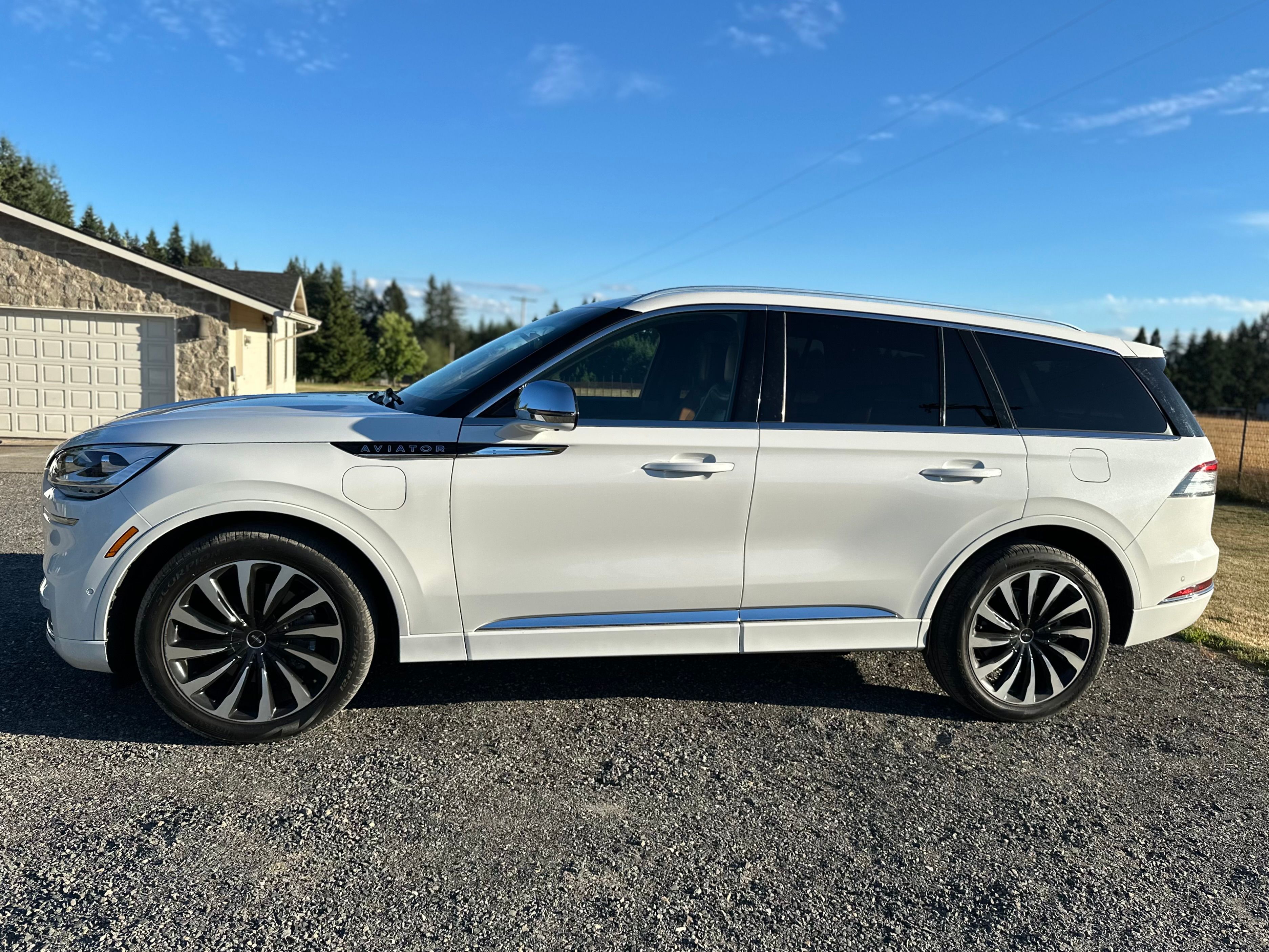 Used 2022 Lincoln Aviator Black Label Grand Touring AWD/4WD image 1