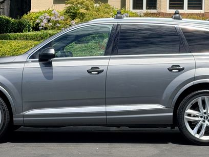 Used 2017 Audi Q7 3.0T Prestige