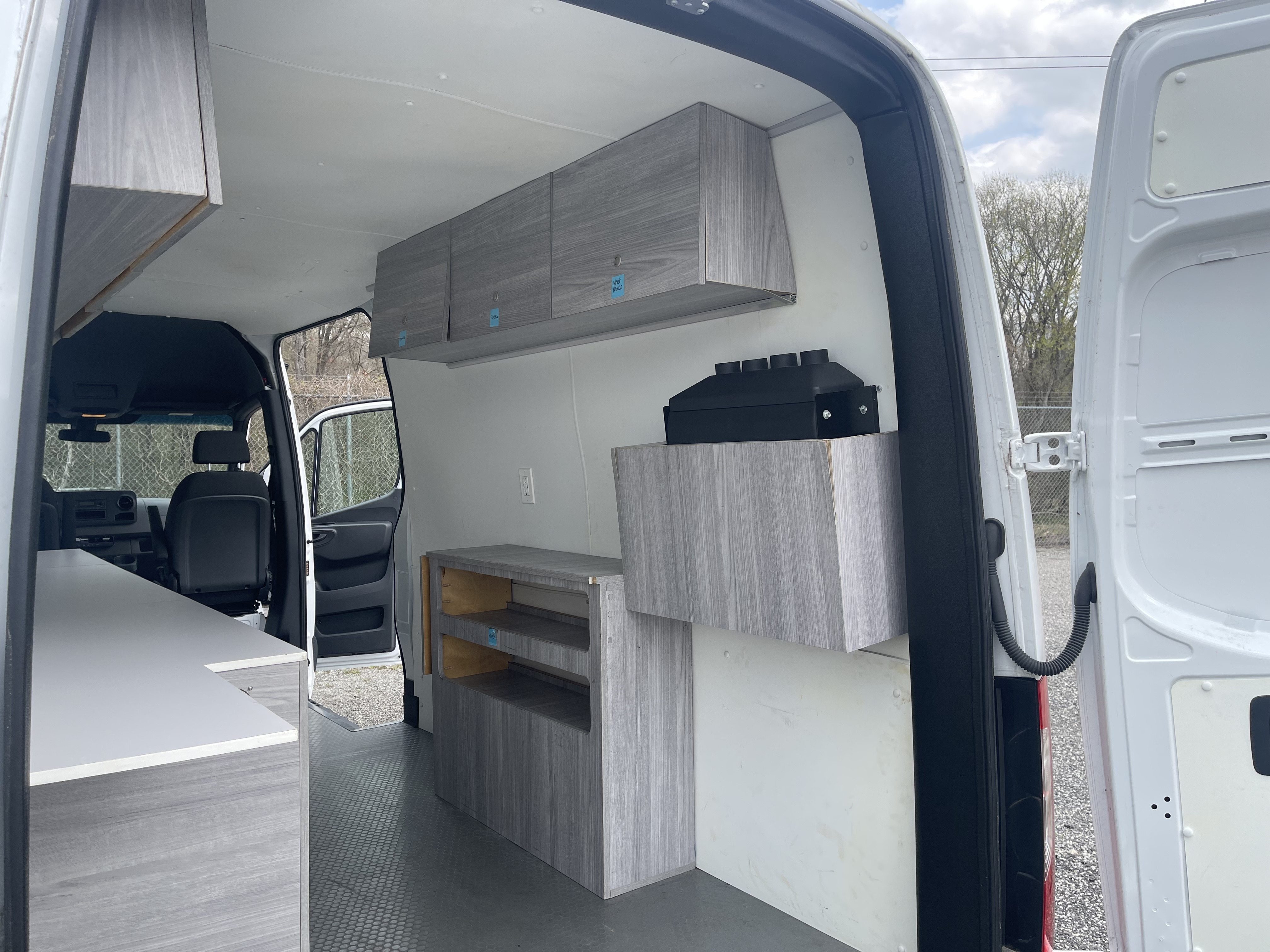 Used 2021 Mercedes-Benz Sprinter 2500 image 11