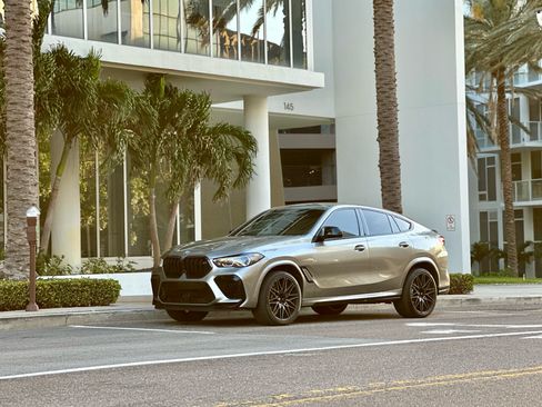 Used 2022 BMW X6 M w/ Competition Package image 16