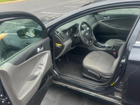Used 2012 Hyundai Sonata GLS image 8