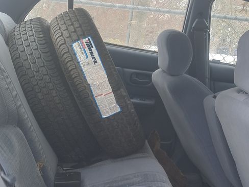 Used 2000 Buick Century Custom w/ Premium Opt Pkg image 9