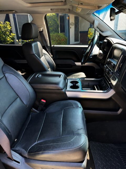 Used 2015 Chevrolet Silverado 2500 LTZ w/ Duramax Plus Package AWD/4WD image 8