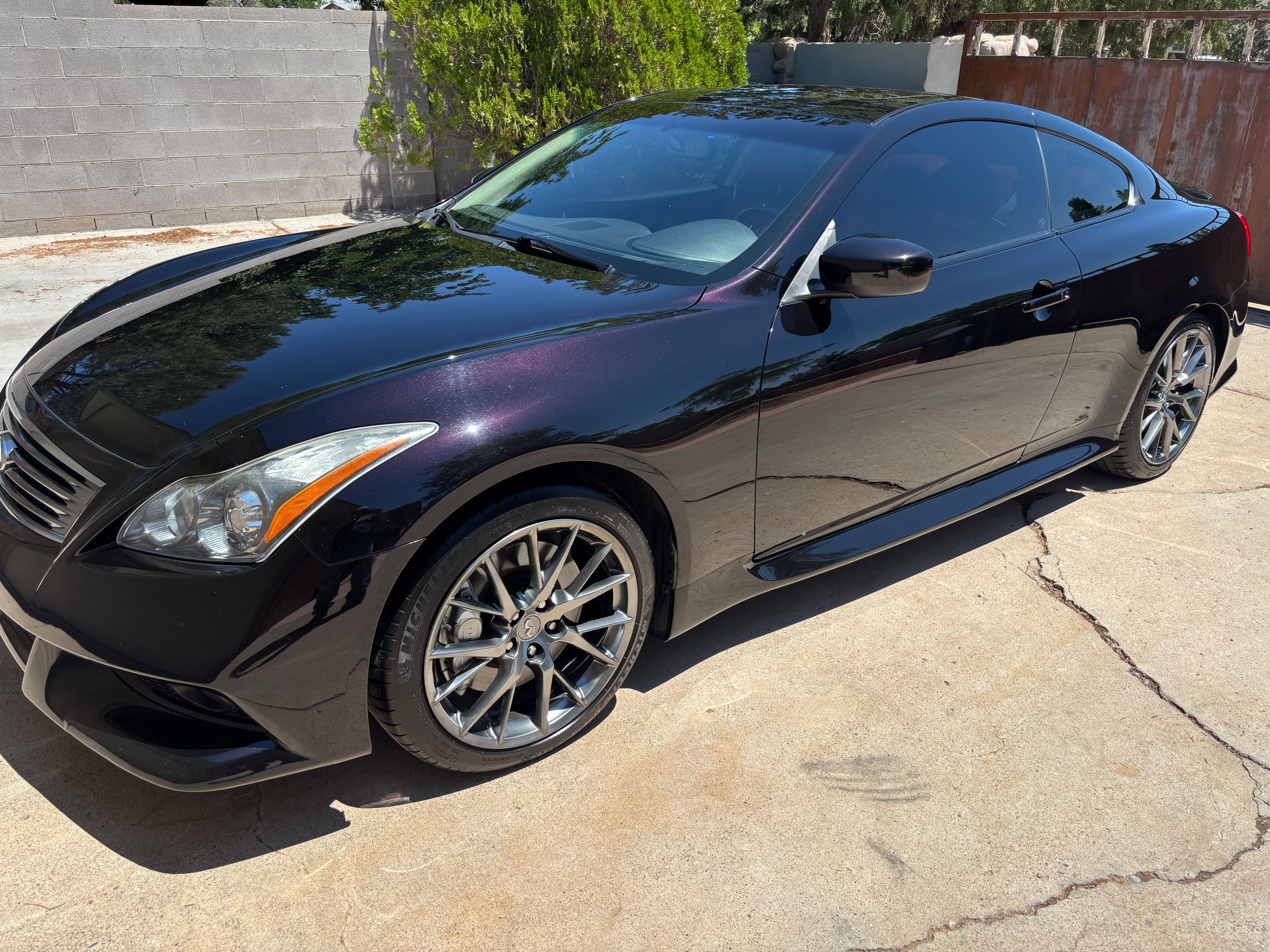 Used 2011 INFINITI G37 IPL RWD image 4