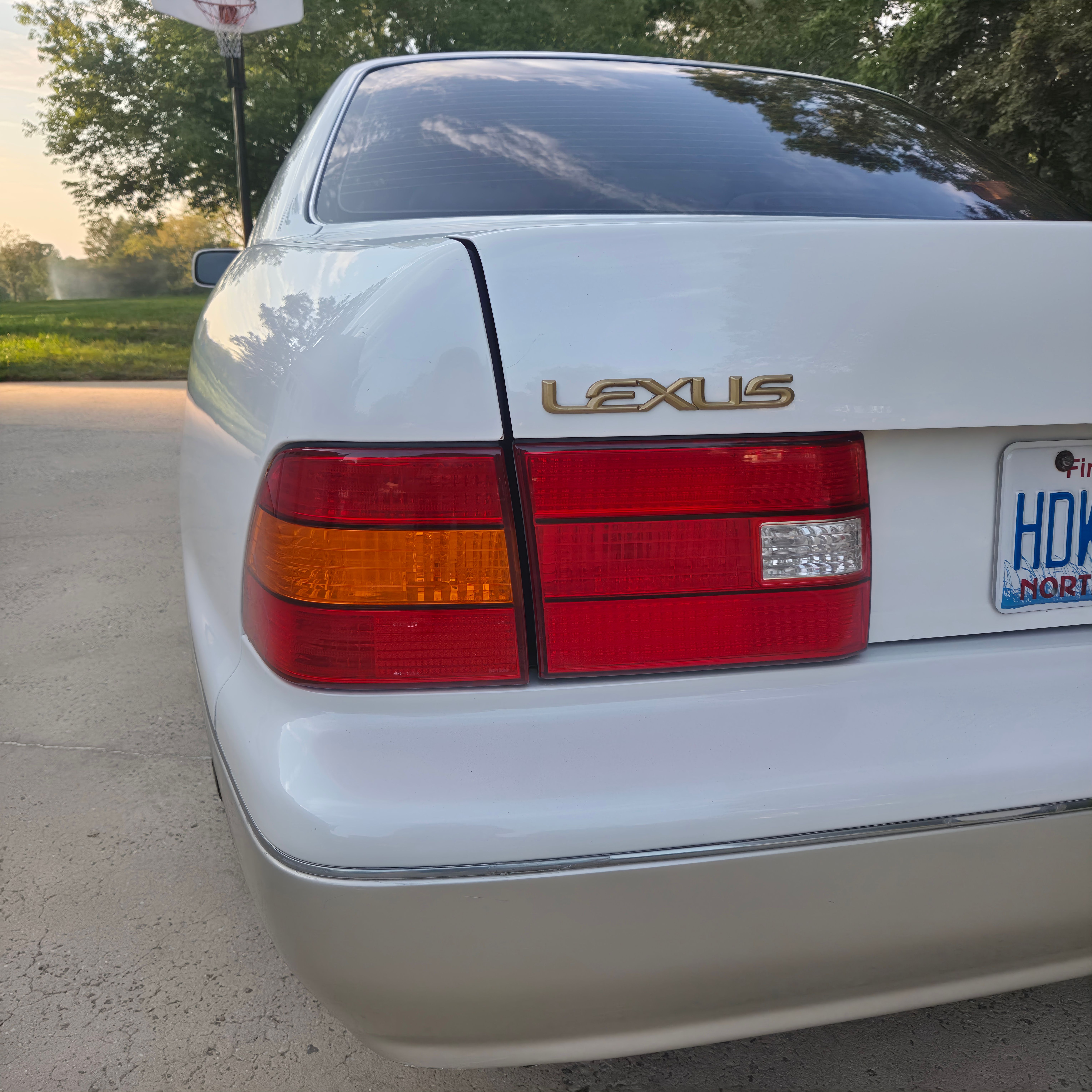 Used 1998 Lexus LS 400 RWD image 11