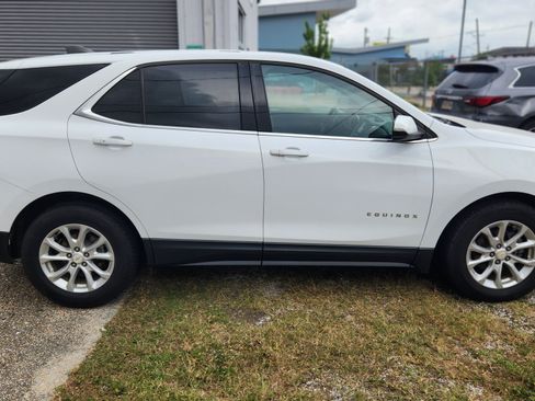 Used 2018 Chevrolet Equinox LT image 8