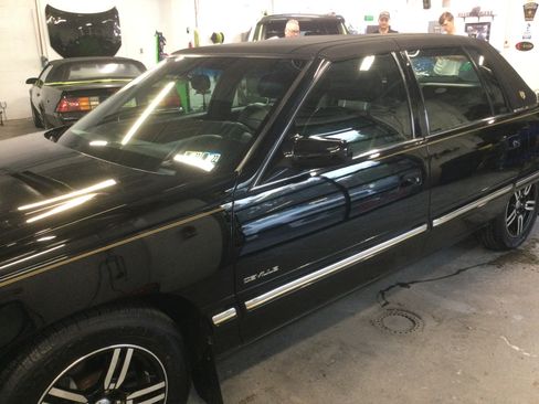 Used 1999 Cadillac De Ville D'Elegance image 11