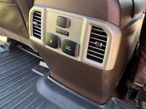 Used 2018 Ford F150 King Ranch w/ Equipment Group 601A Luxury AWD/4WD image 21