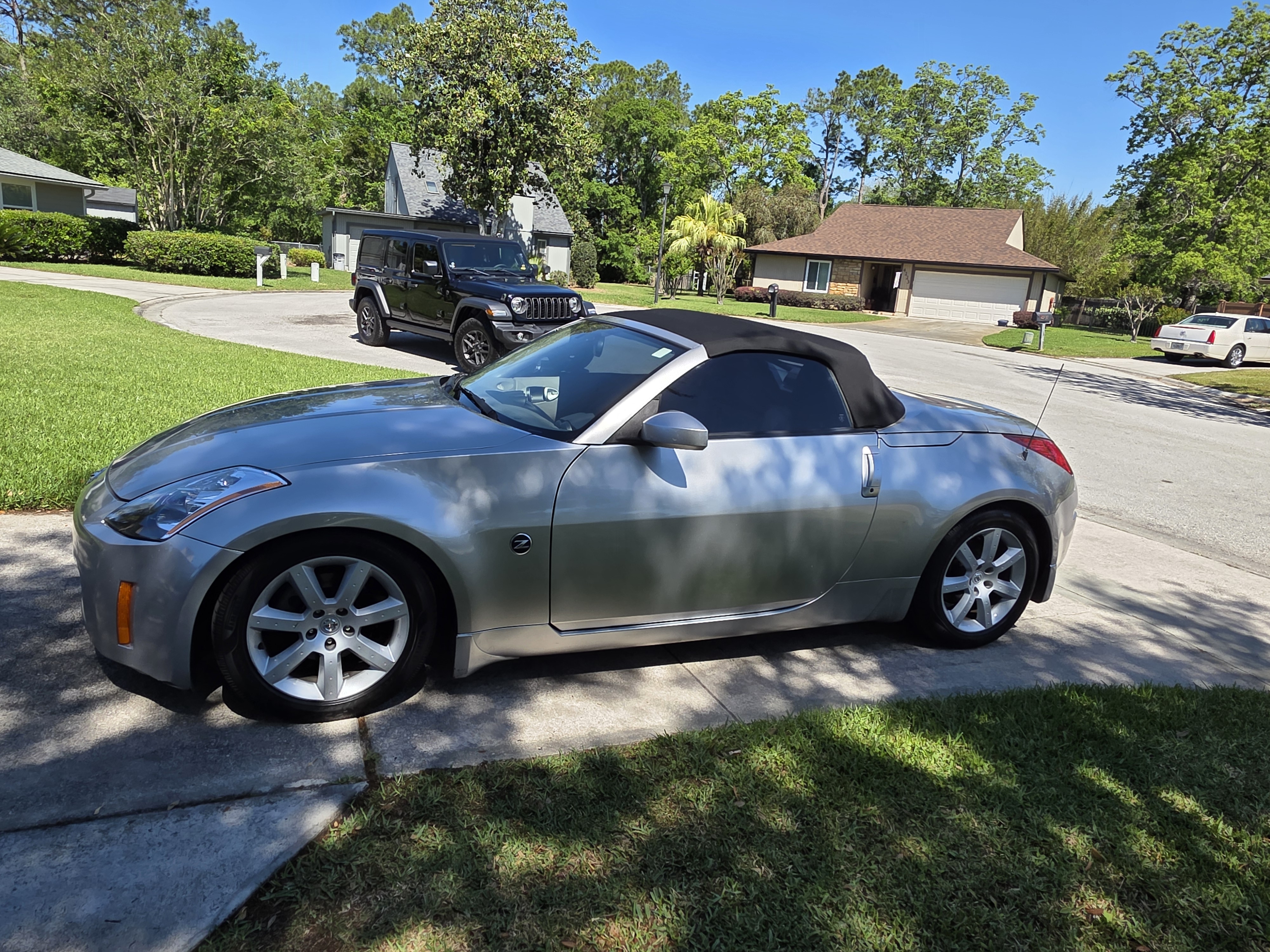 Used 2004 Nissan 350Z Touring RWD image 10