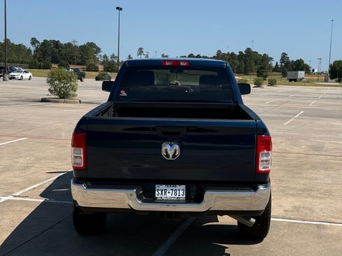 Used 2022 RAM 2500 Tradesman w/ Chrome Appearance Group RWD image 8
