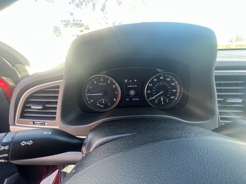 Used 2017 Hyundai Elantra Value Edition image 18