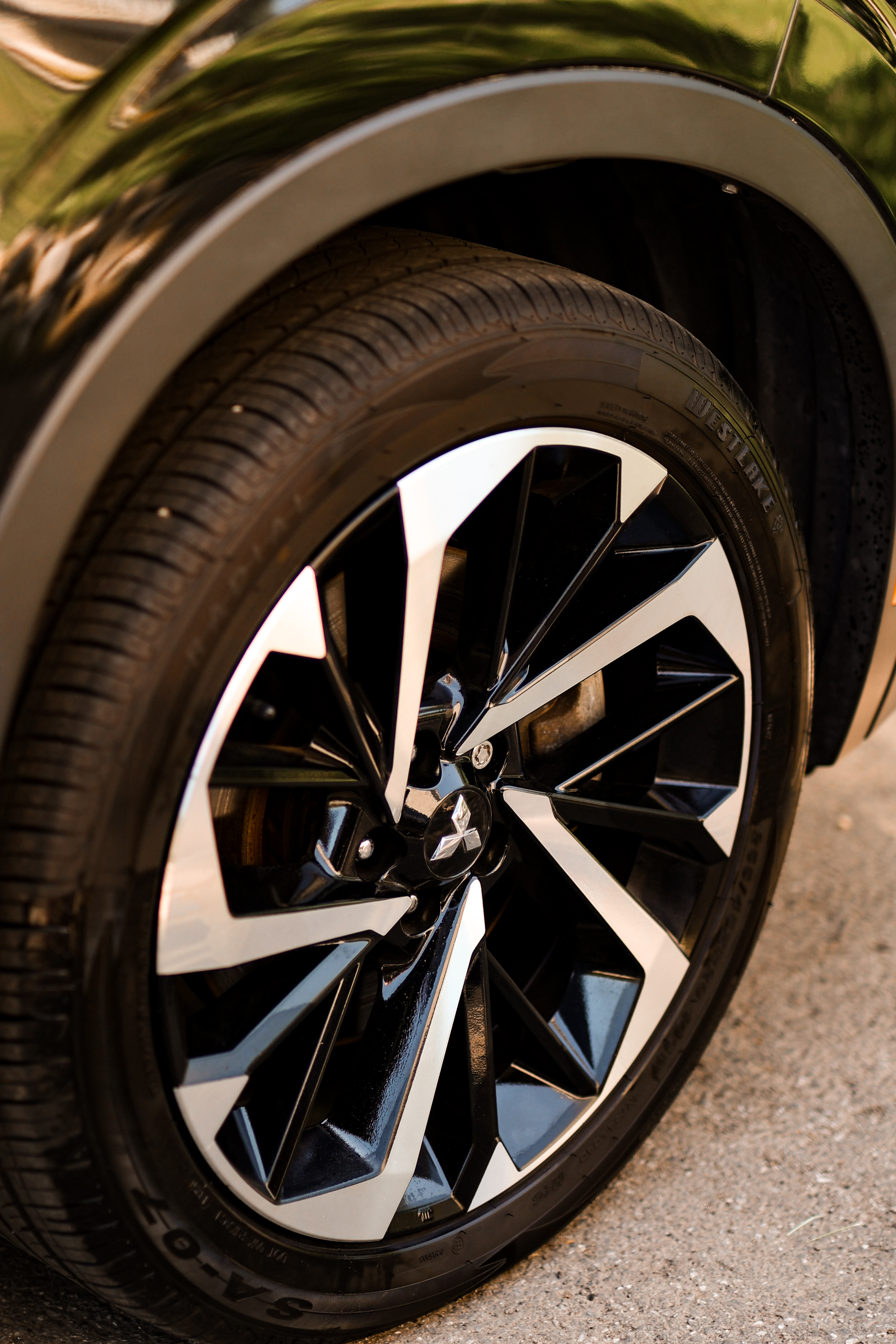 Used 2022 Mitsubishi Outlander SE AWD/4WD image 5