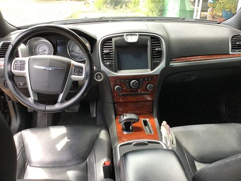 Used 2012 Chrysler 300 Limited RWD image 13