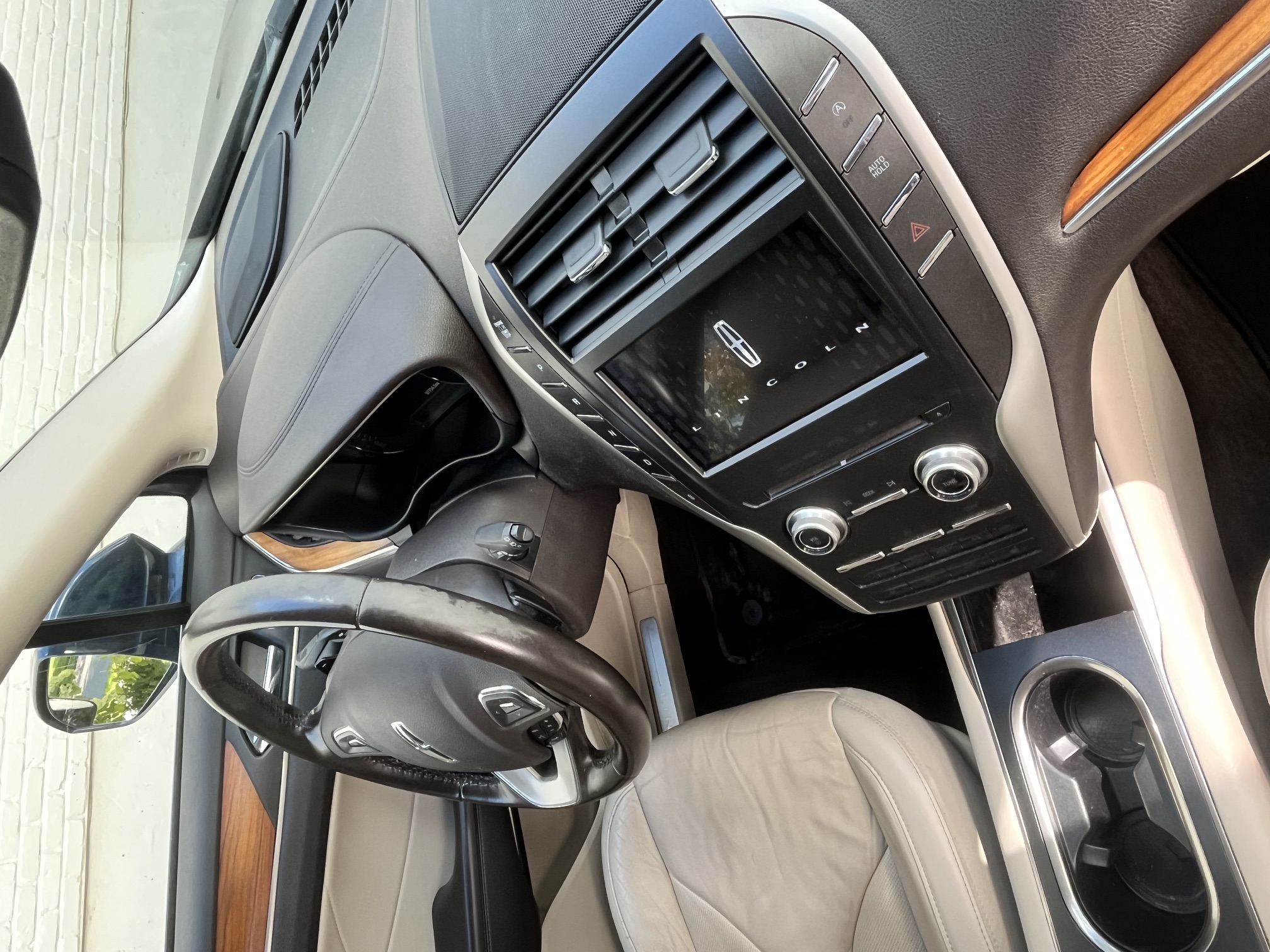 Used 2017 Lincoln MKC Select FWD image 14