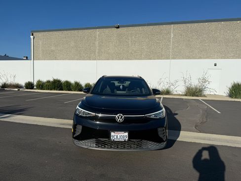 Used 2022 Volkswagen ID.4 Pro image 4