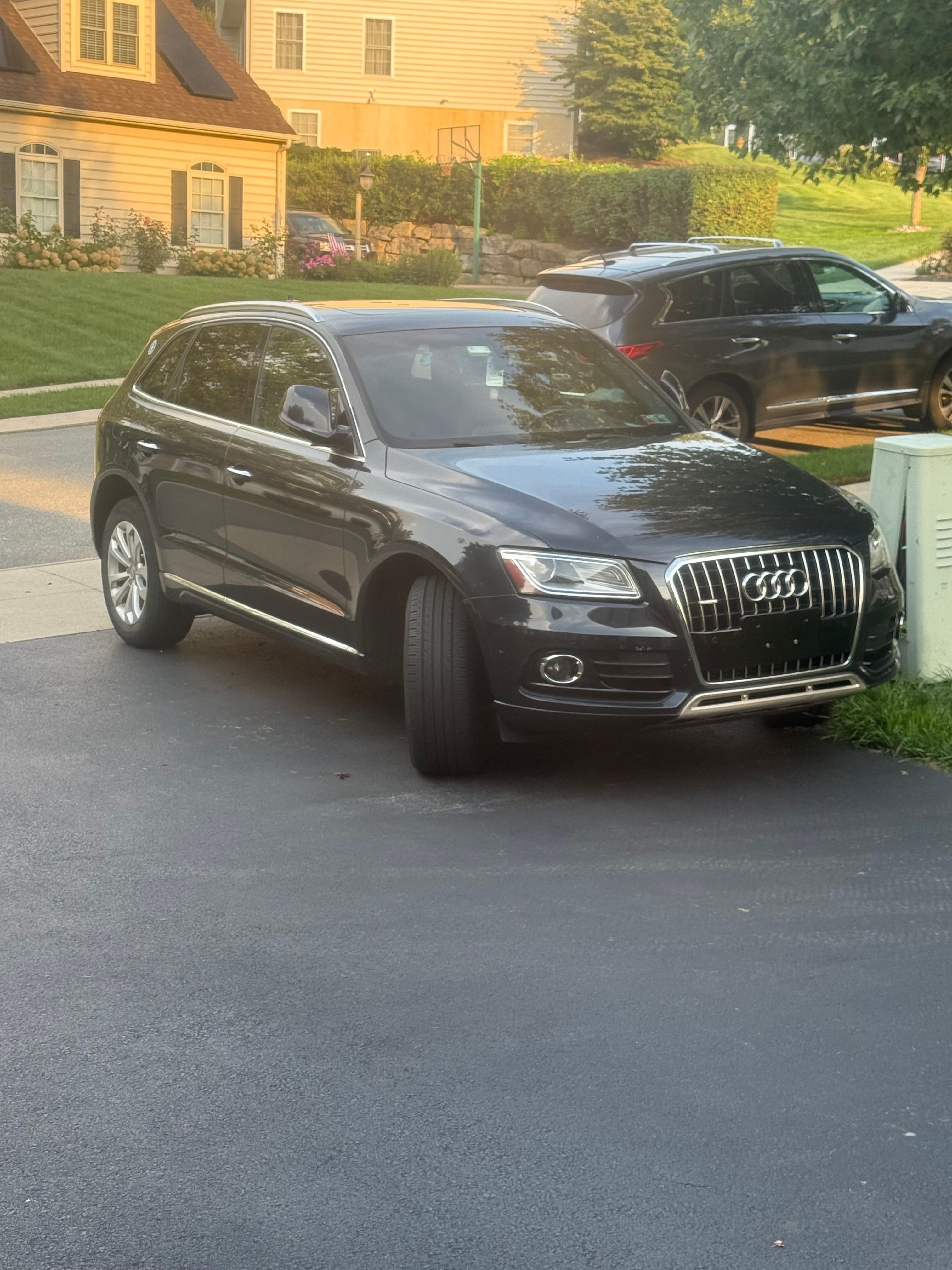 Used 2015 Audi Q5 2.0T Premium Plus w/ Technology Package AWD/4WD image 10