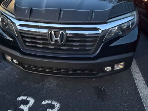 Used 2017 Honda Ridgeline RTL-T image 4