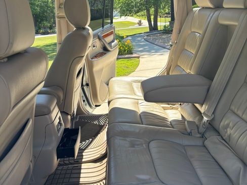 Used 2006 Lexus LX 470 4WD image 19