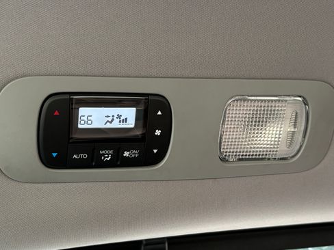 Used 2018 Honda Odyssey EX image 18