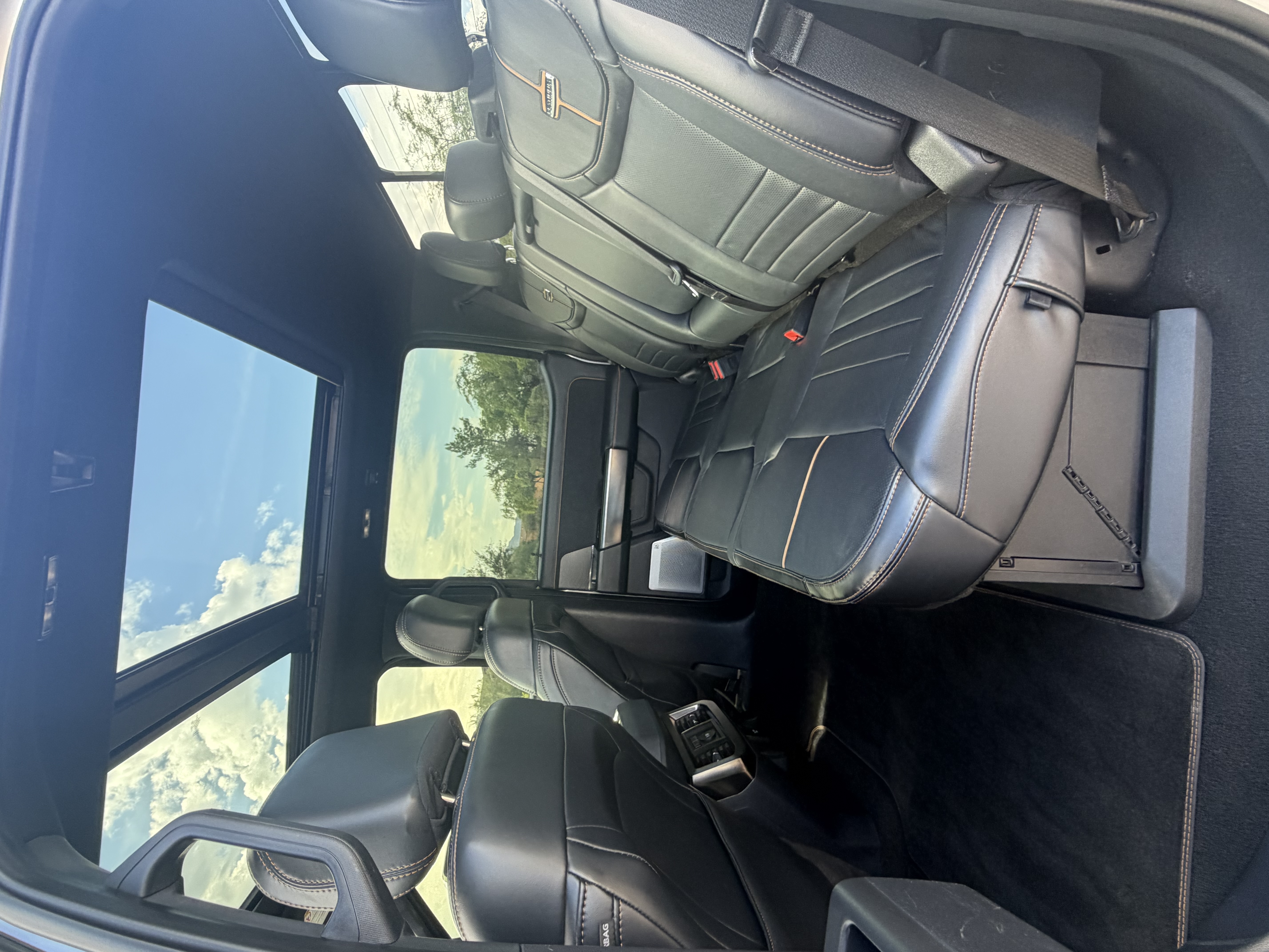 Used 2023 Ford F250 Platinum AWD/4WD image 8