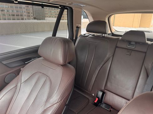 Used 2015 BMW X5 xDrive50i AWD/4WD image 10