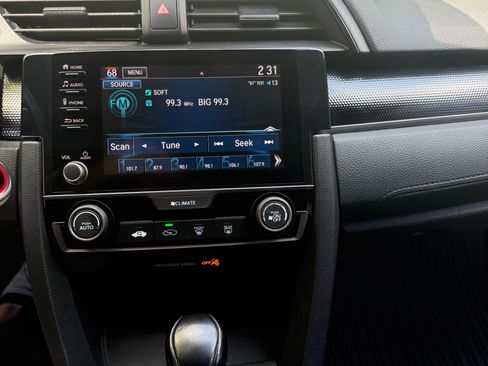 Used 2020 Honda Civic Sport image 19