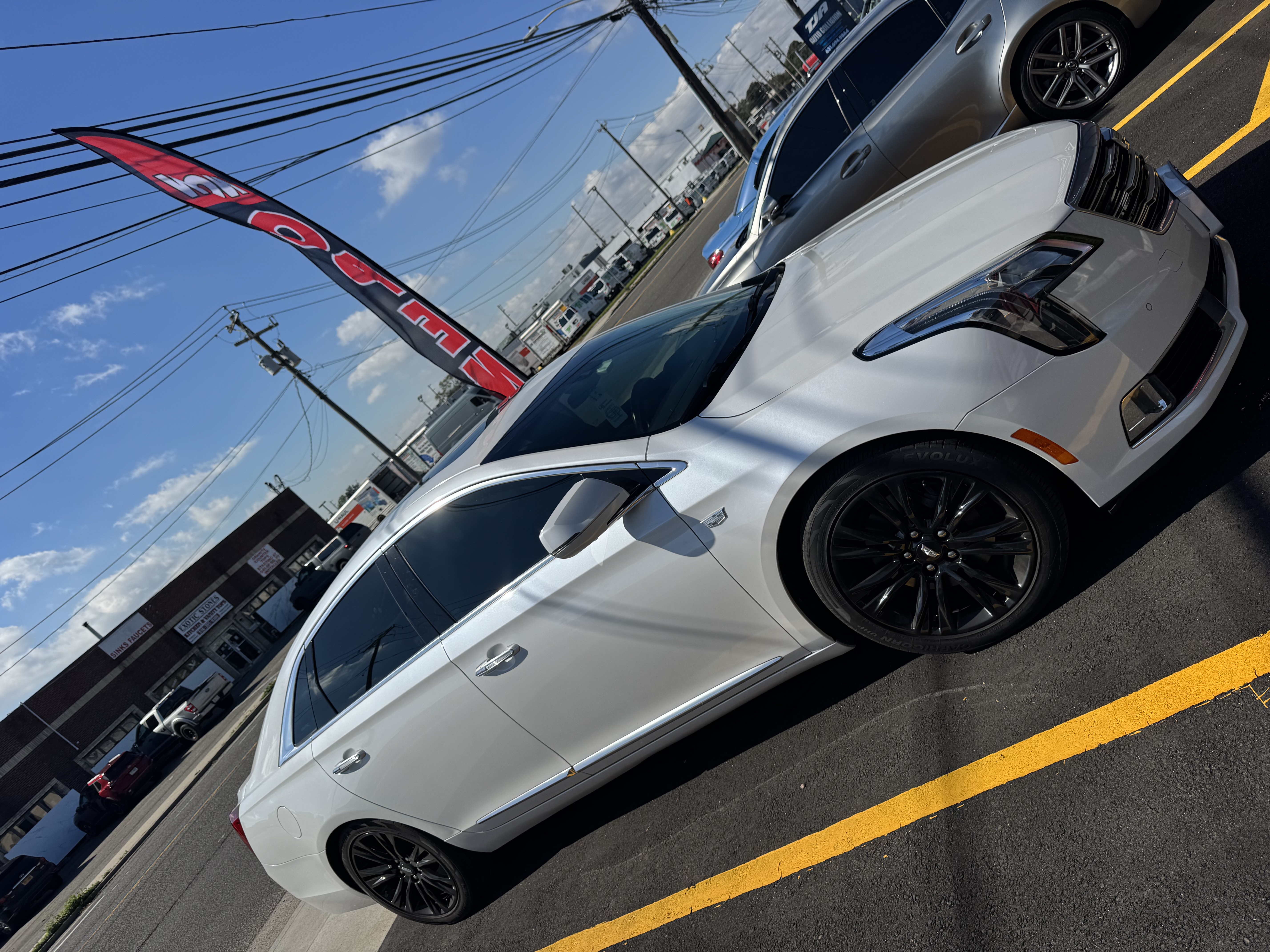 Used 2019 Cadillac XTS Luxury w/ Driver Awareness Package AWD/4WD image 6