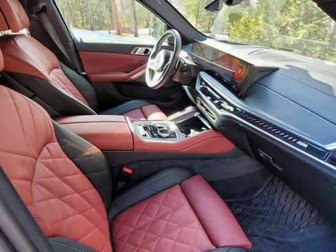 Used 2025 BMW X6 M60i image 22