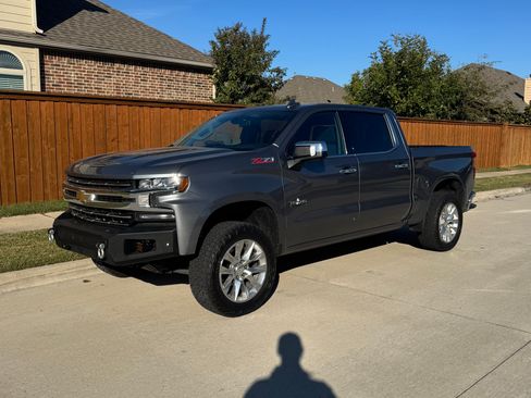 Used 2021 Chevrolet Silverado 1500 LTZ image 5