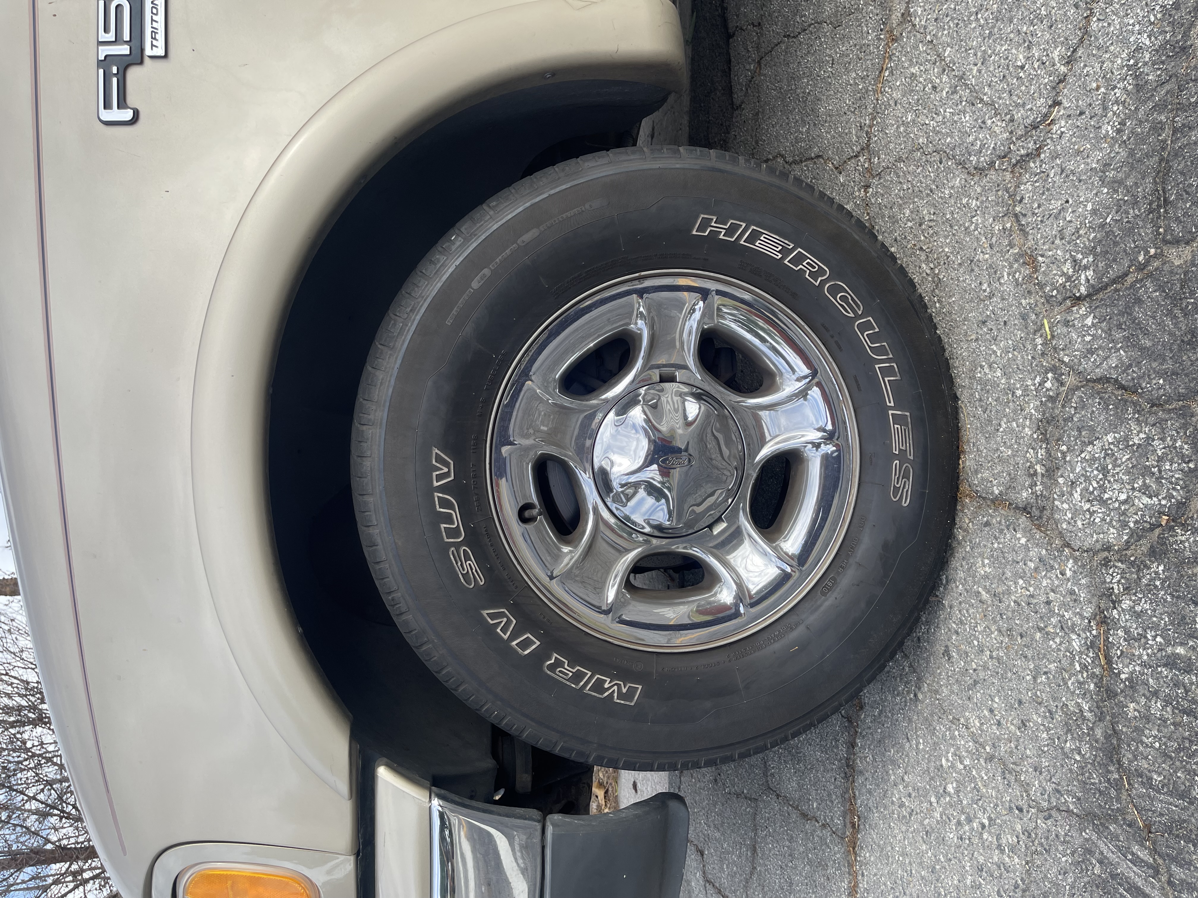 Used 2000 Ford F150 2WD SuperCab image 2