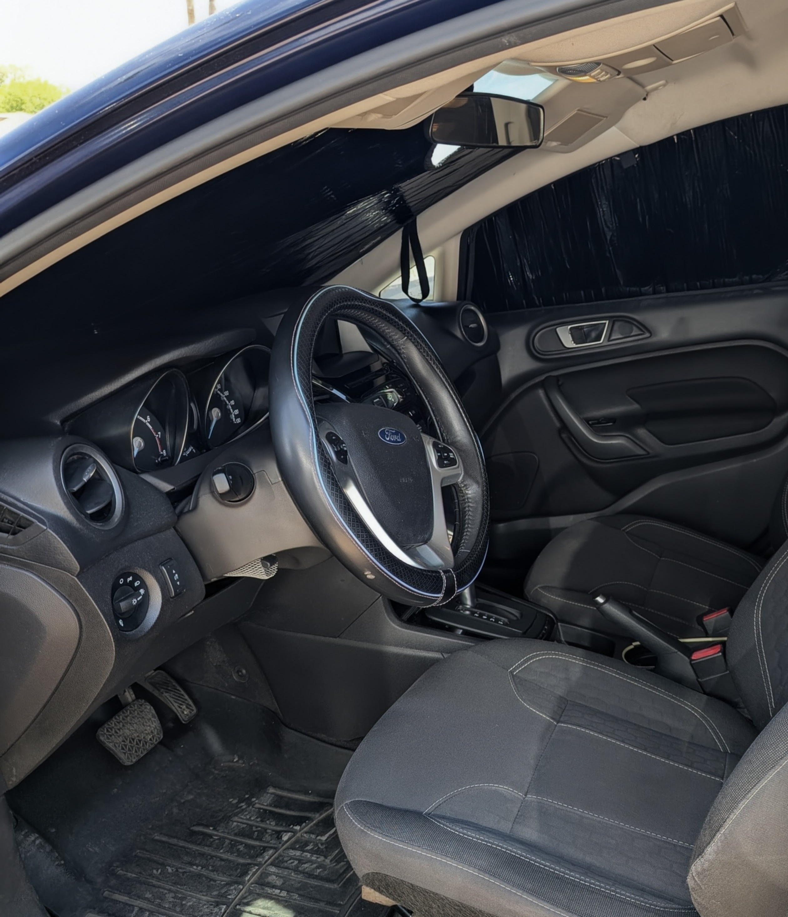Used 2016 Ford Fiesta SE w/ Equipment Group 201A FWD image 17