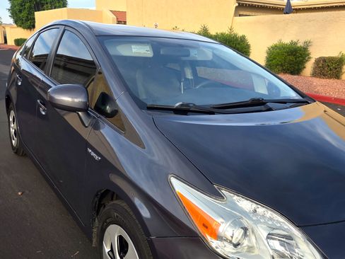 Used 2015 Toyota Prius Four image 15
