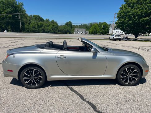 Used 2005 Lexus SC 430 Convertible RWD image 4