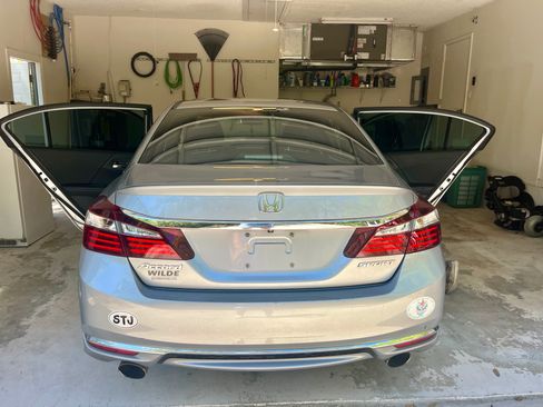 Used 2017 Honda Accord Sport image 17