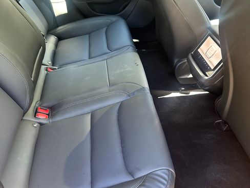 Used 2022 Tesla Model S Standard Range image 8