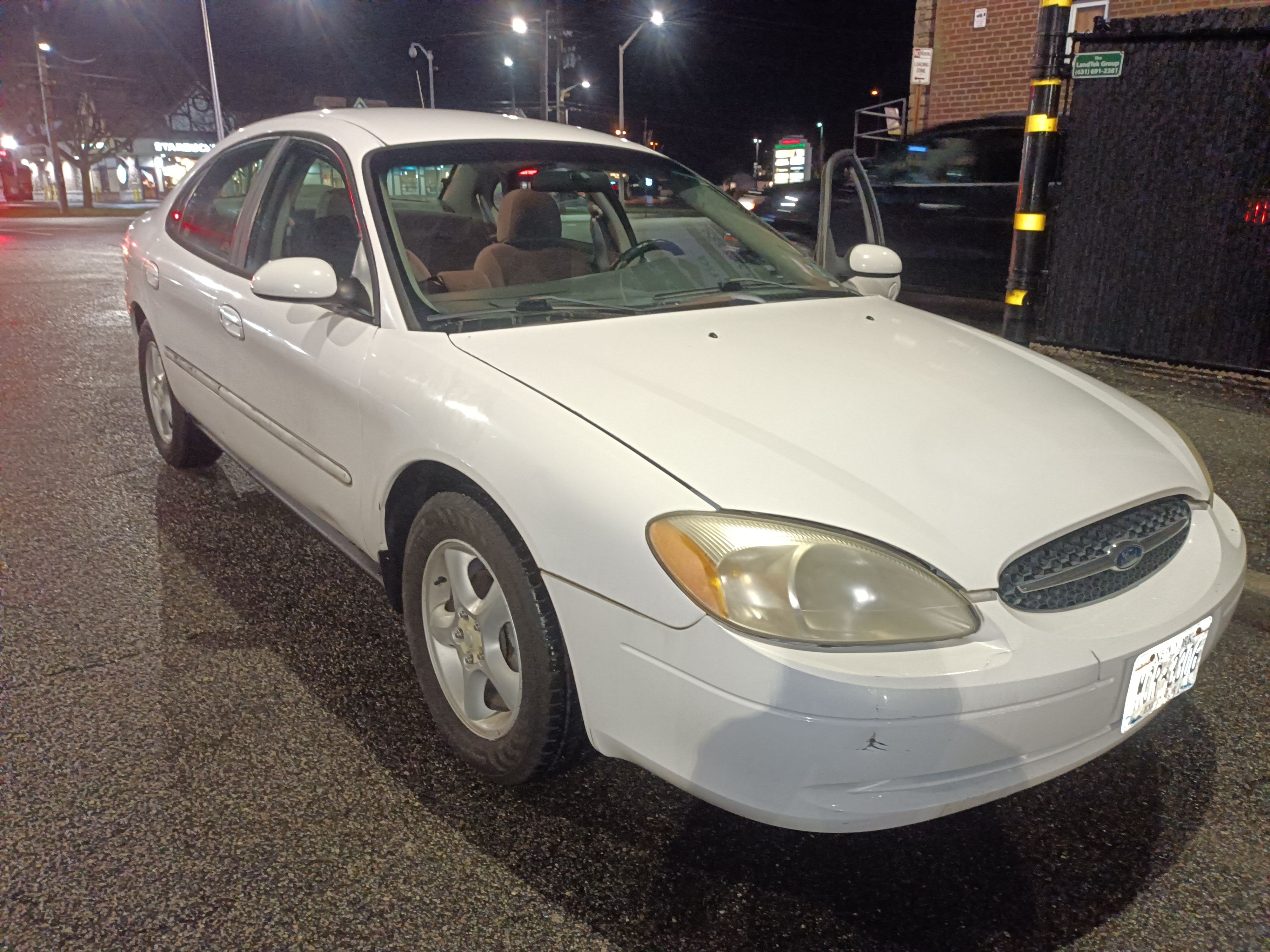 Used 2000 Ford Taurus SES FWD image 19
