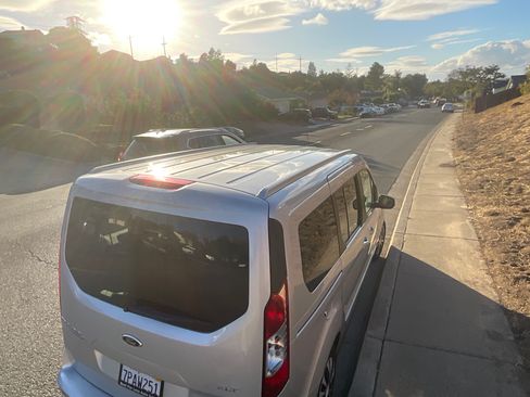 Used 2015 Ford Transit Connect XLT image 6