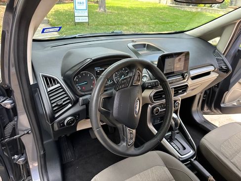 Used 2019 Ford EcoSport SE FWD image 5