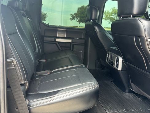Used 2018 Ford F150 Lariat w/ Equipment Group 502A Luxury AWD/4WD image 15