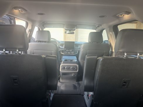 Used 2024 Ford Expedition XLT image 12