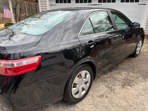 Used 2008 Toyota Camry LE image 2