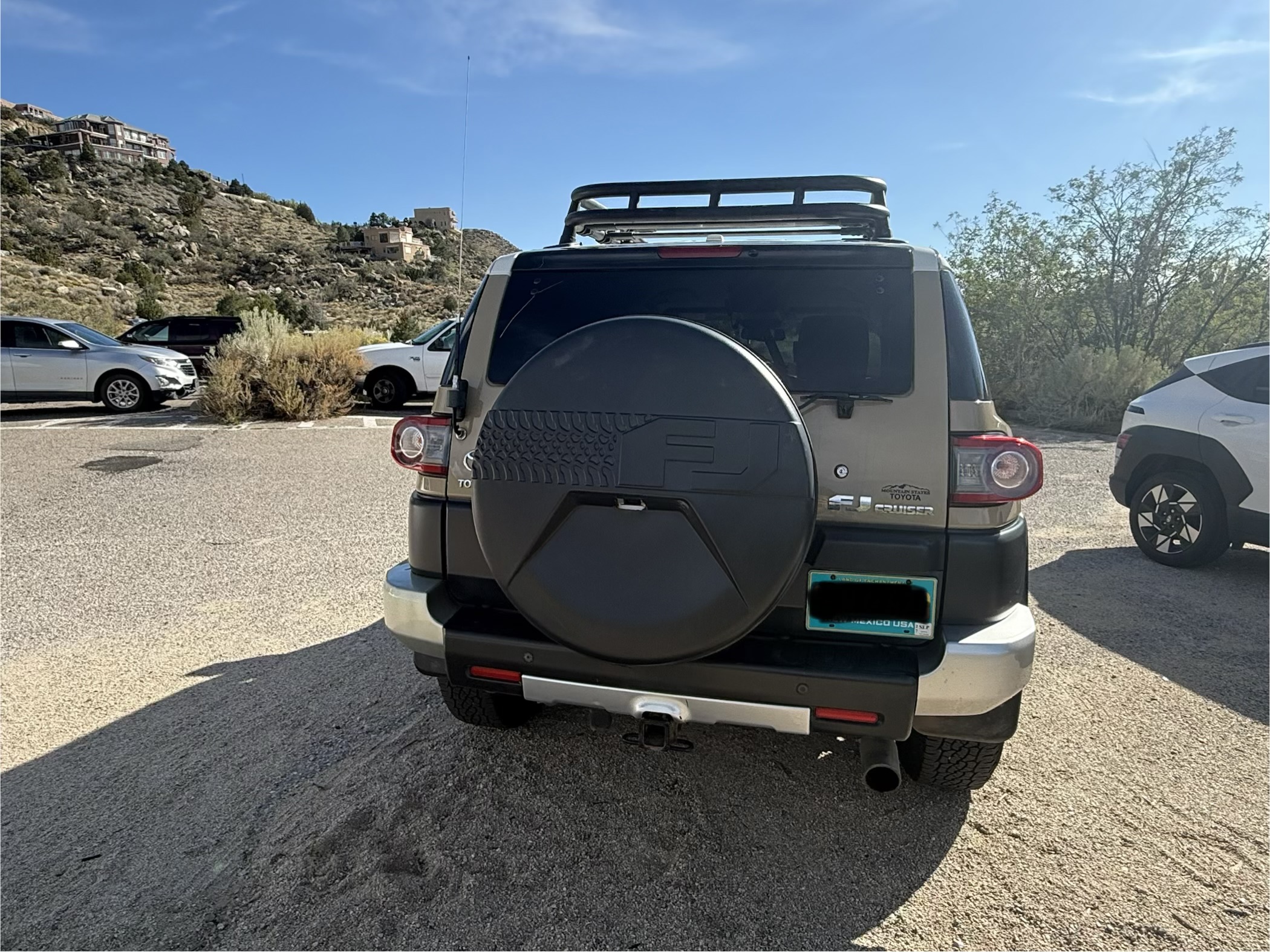 Used 2012 Toyota FJ Cruiser 4WD w/ Upgrade Pkg image 8