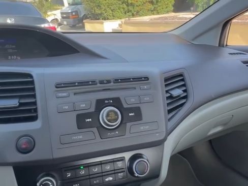 Used 2012 Honda Civic Natural Gas image 6